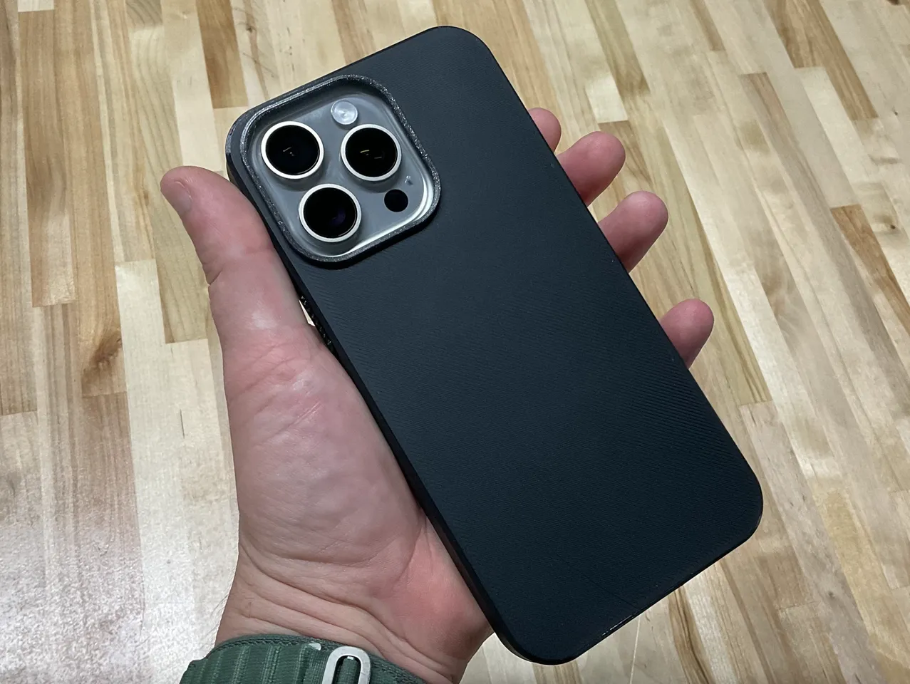 iPhone 15 Pro Max Kılıf 1