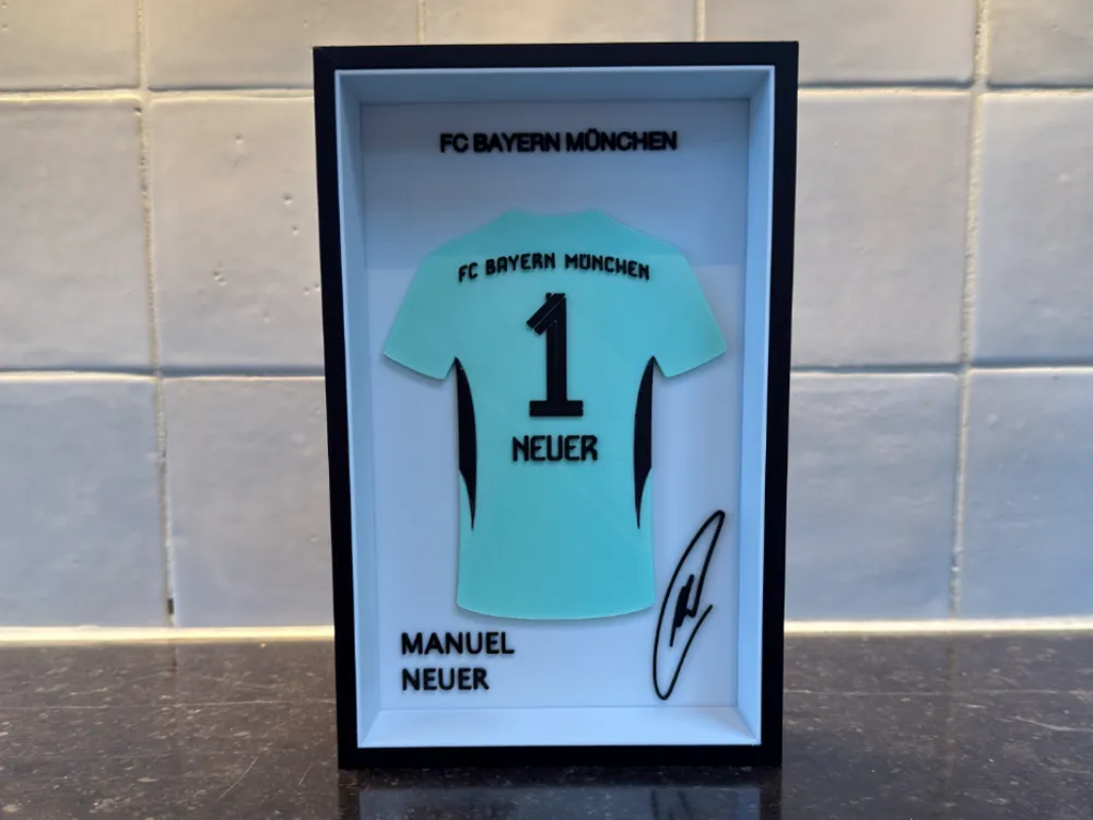 Marco Camiseta   Neuer
