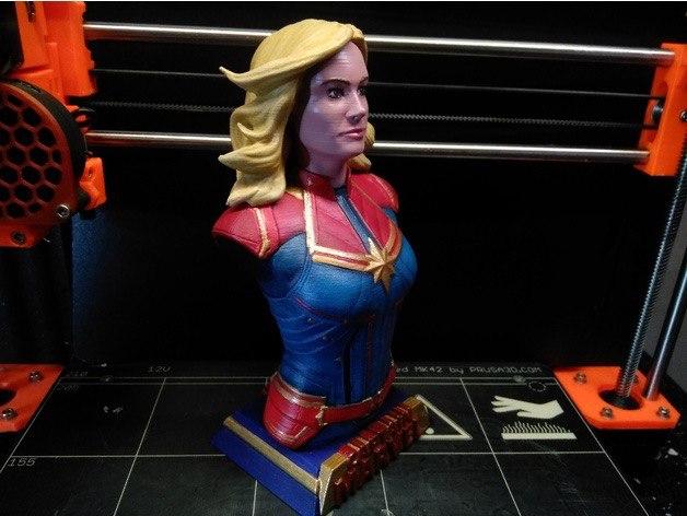 Captain Marvel Büst