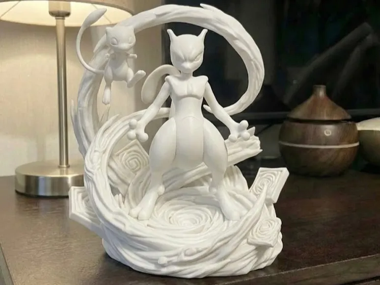 Mew & Mewtwo