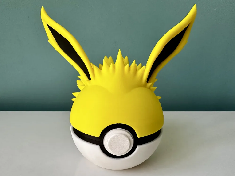 Pokeball Jolteon