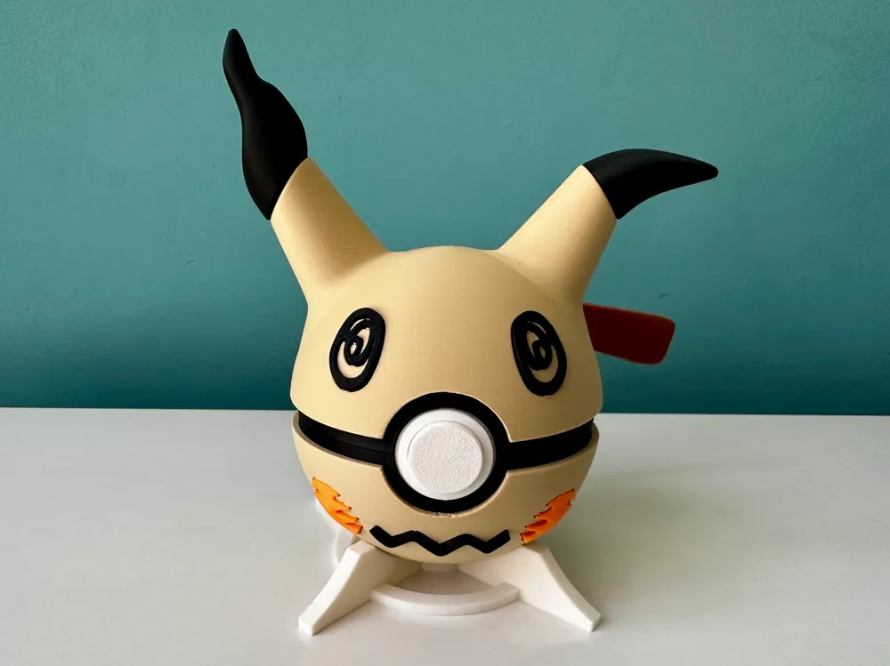 Pokeball Mimikyu